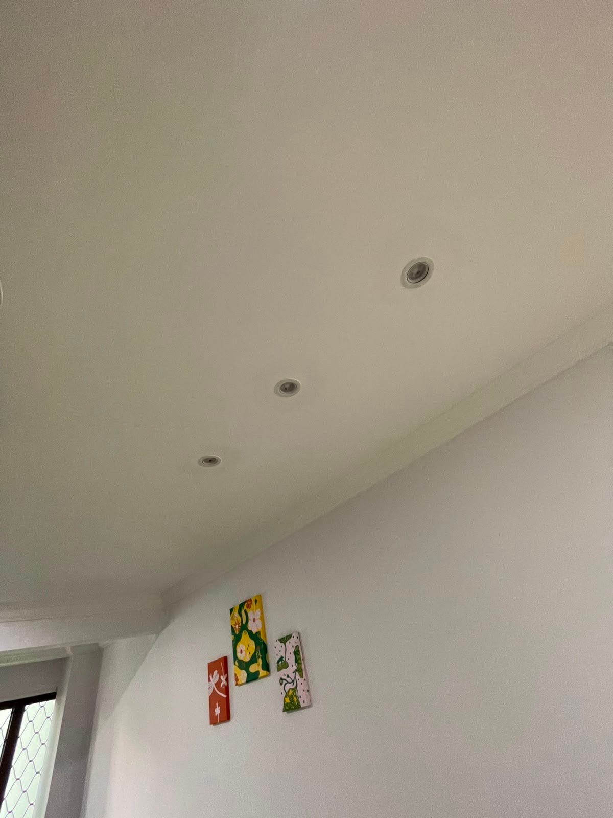Recessed downlights